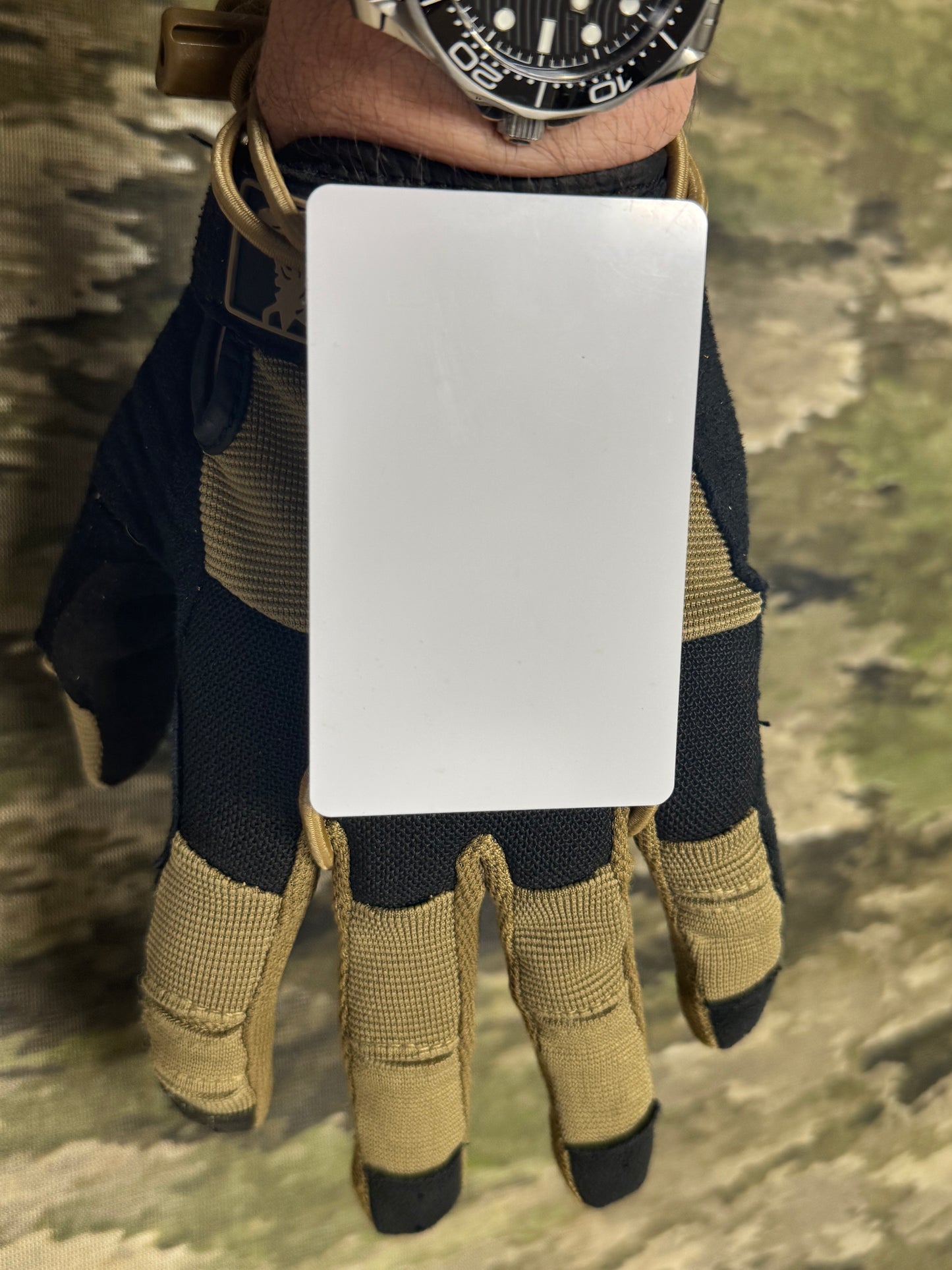 Universal Data Card Holder